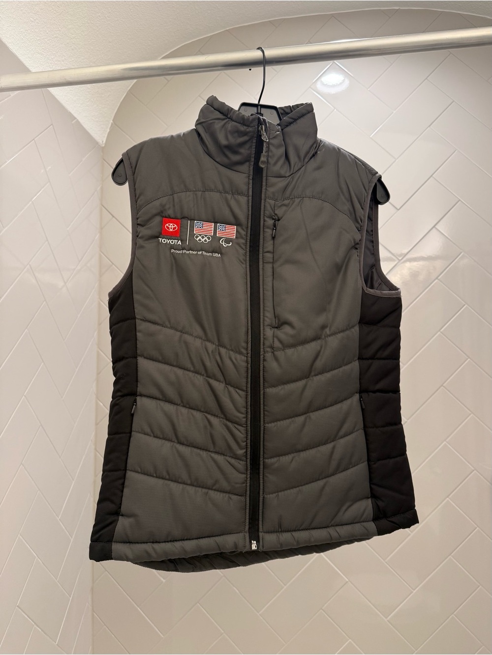 Olympic Quilted Puffer Vest in Charcoal and Black